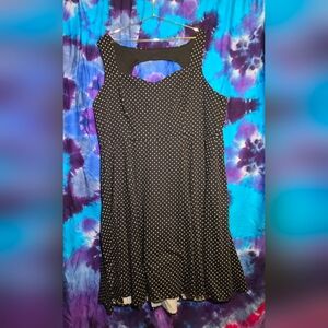 TORRID 2014 EUC Black/White Polka Dot Skater Dress Small Back Keyhole/Zip 24